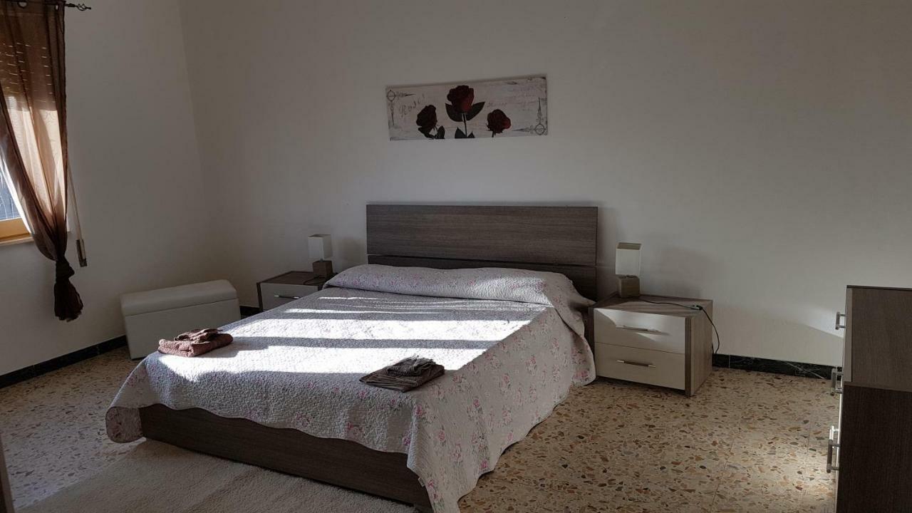 Villa Sul Mare A Chia ดอมุสเดมาเรีย ภายนอก รูปภาพ